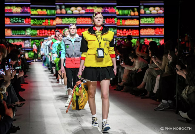 Показ спецодежды на Московской Недели Моды. Автор фото: Григорий Сысоев/РИА Новости
